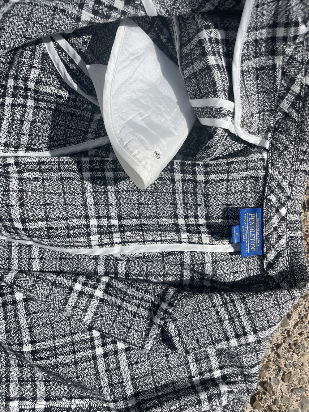 Pendleton Black & White Plaid Tailored Wool-Blend Blazer - Picture 3 of 3